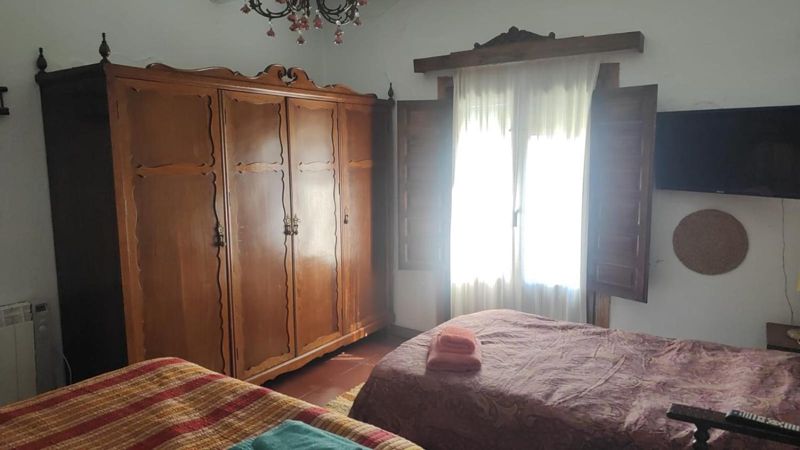 Pitres La Casa Rural De Paco Y Ana מראה חיצוני תמונה